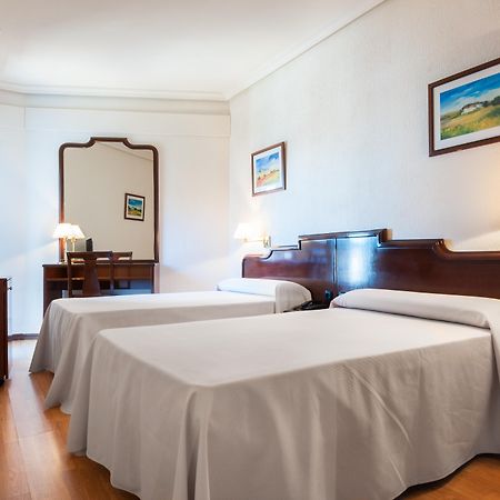 Hotel Alcantara Caces المظهر الخارجي الصورة