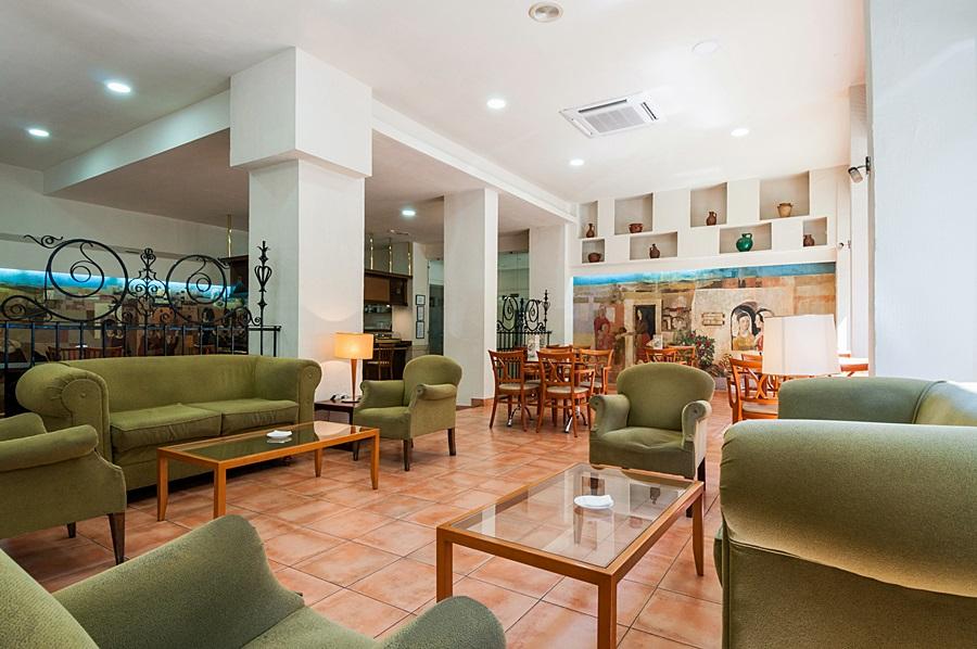 Hotel Alcantara Caces المظهر الخارجي الصورة