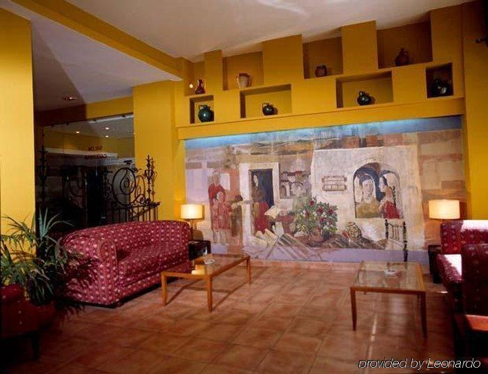 Hotel Alcantara Caces المظهر الداخلي الصورة